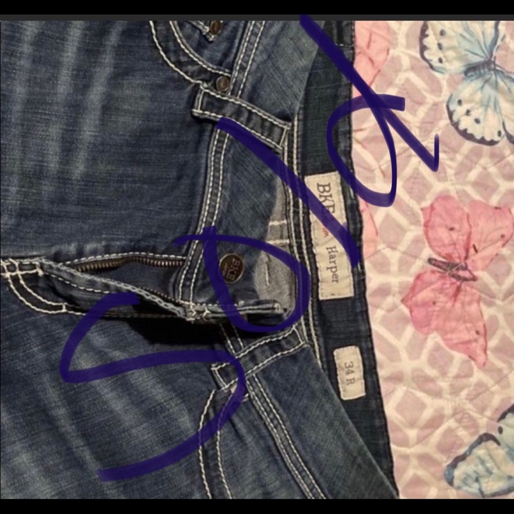 Like New Buckle Jeans For Women Size 34R 31 1/2